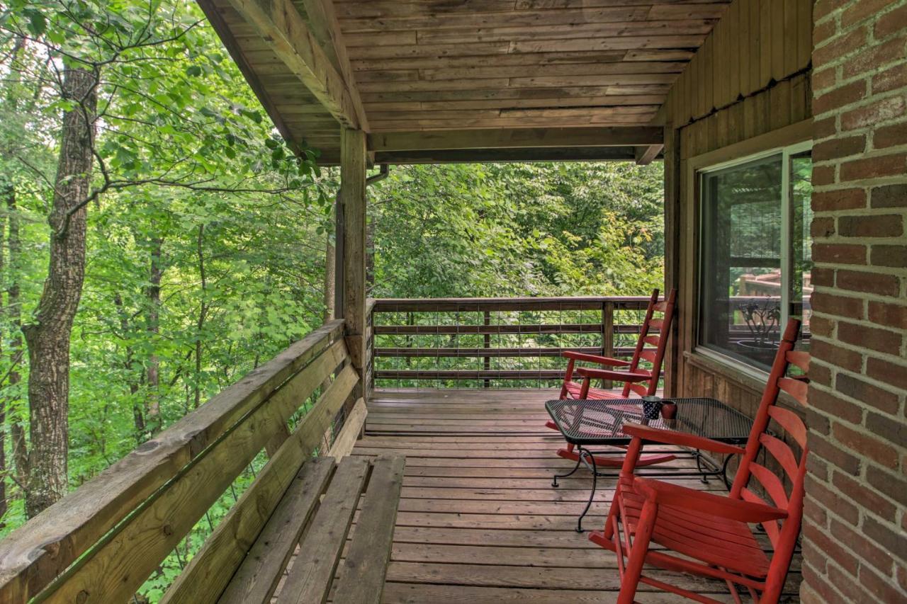 Secluded Stanardsville Cabin With 10 Acres And Hot Tub Екстериор снимка