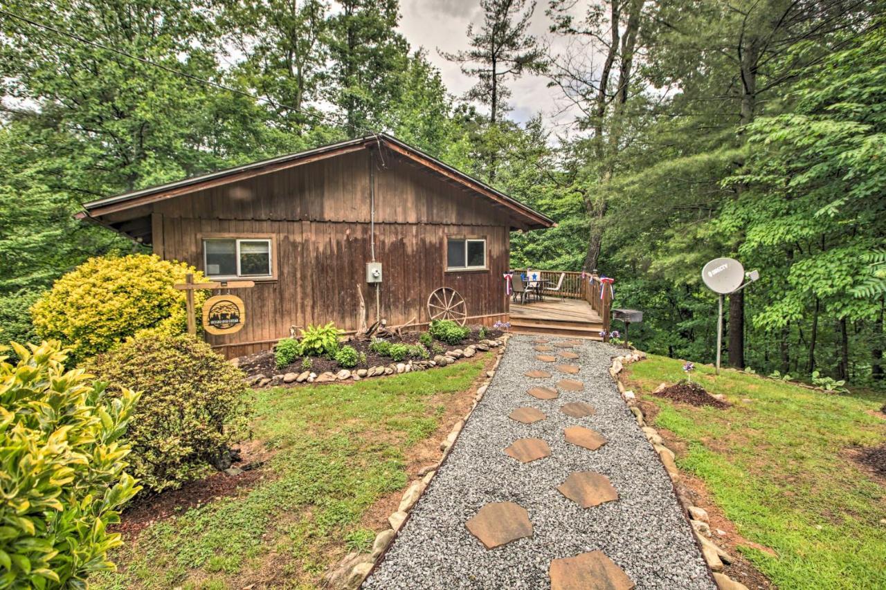 Secluded Stanardsville Cabin With 10 Acres And Hot Tub Екстериор снимка