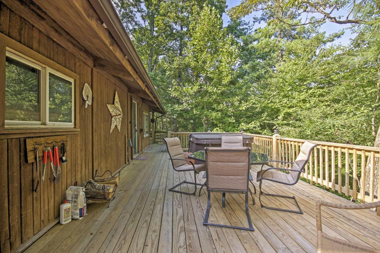 Secluded Stanardsville Cabin With 10 Acres And Hot Tub Екстериор снимка