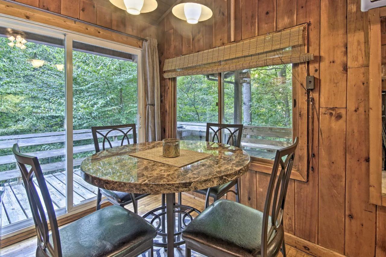 Secluded Stanardsville Cabin With 10 Acres And Hot Tub Екстериор снимка