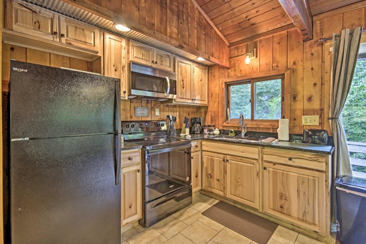 Secluded Stanardsville Cabin With 10 Acres And Hot Tub Екстериор снимка