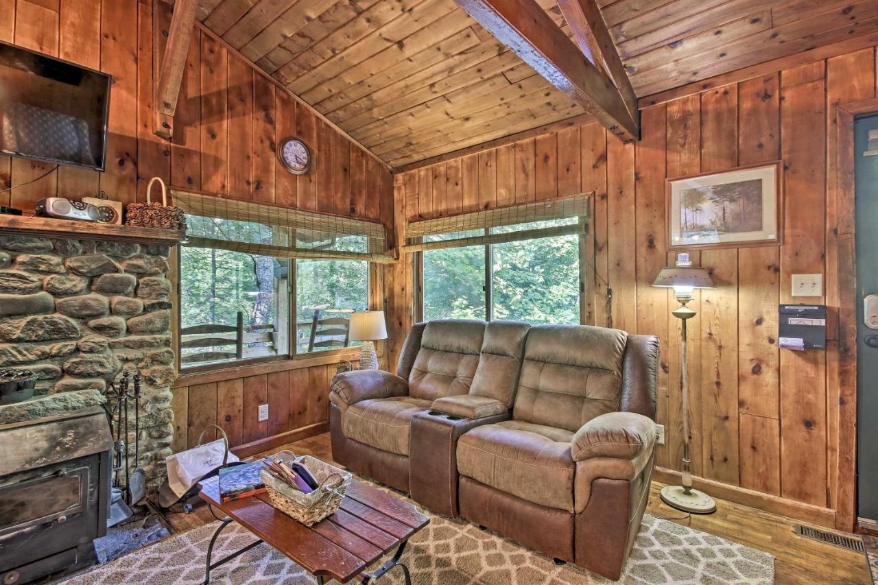 Secluded Stanardsville Cabin With 10 Acres And Hot Tub Екстериор снимка