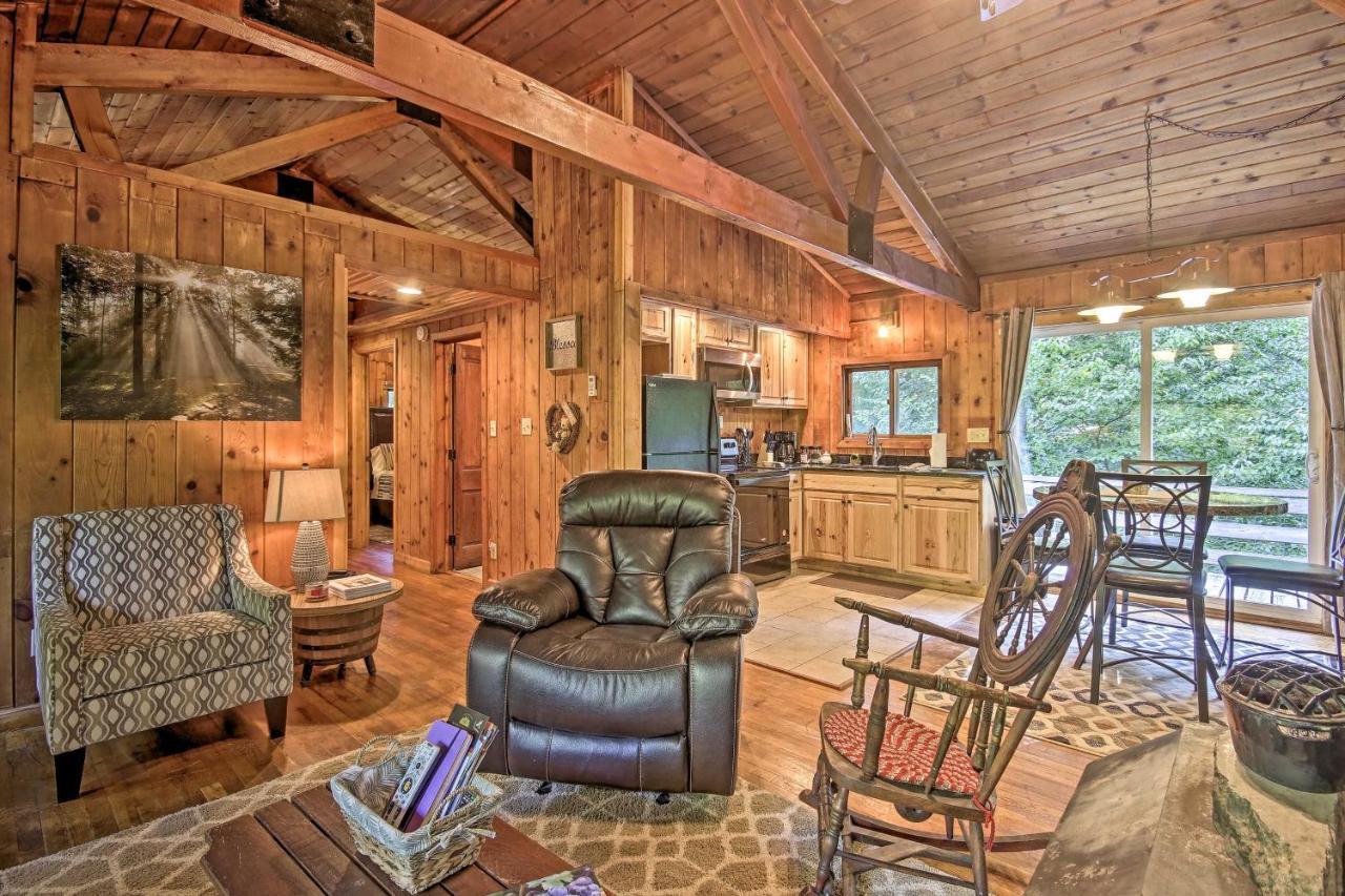 Secluded Stanardsville Cabin With 10 Acres And Hot Tub Екстериор снимка