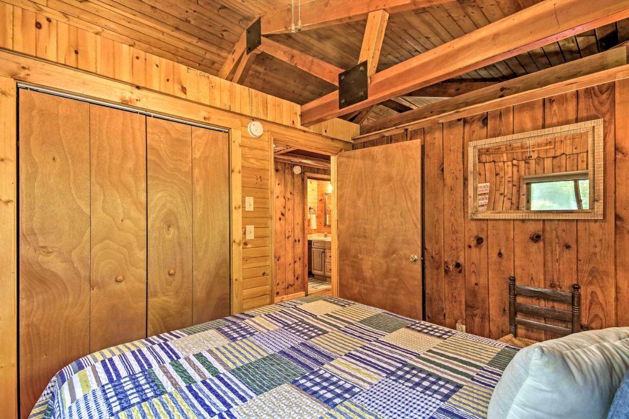 Secluded Stanardsville Cabin With 10 Acres And Hot Tub Екстериор снимка